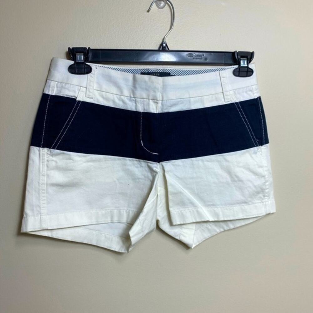 NWOT J crew chino shorts white blue stripe. 100% cotton. Size 2